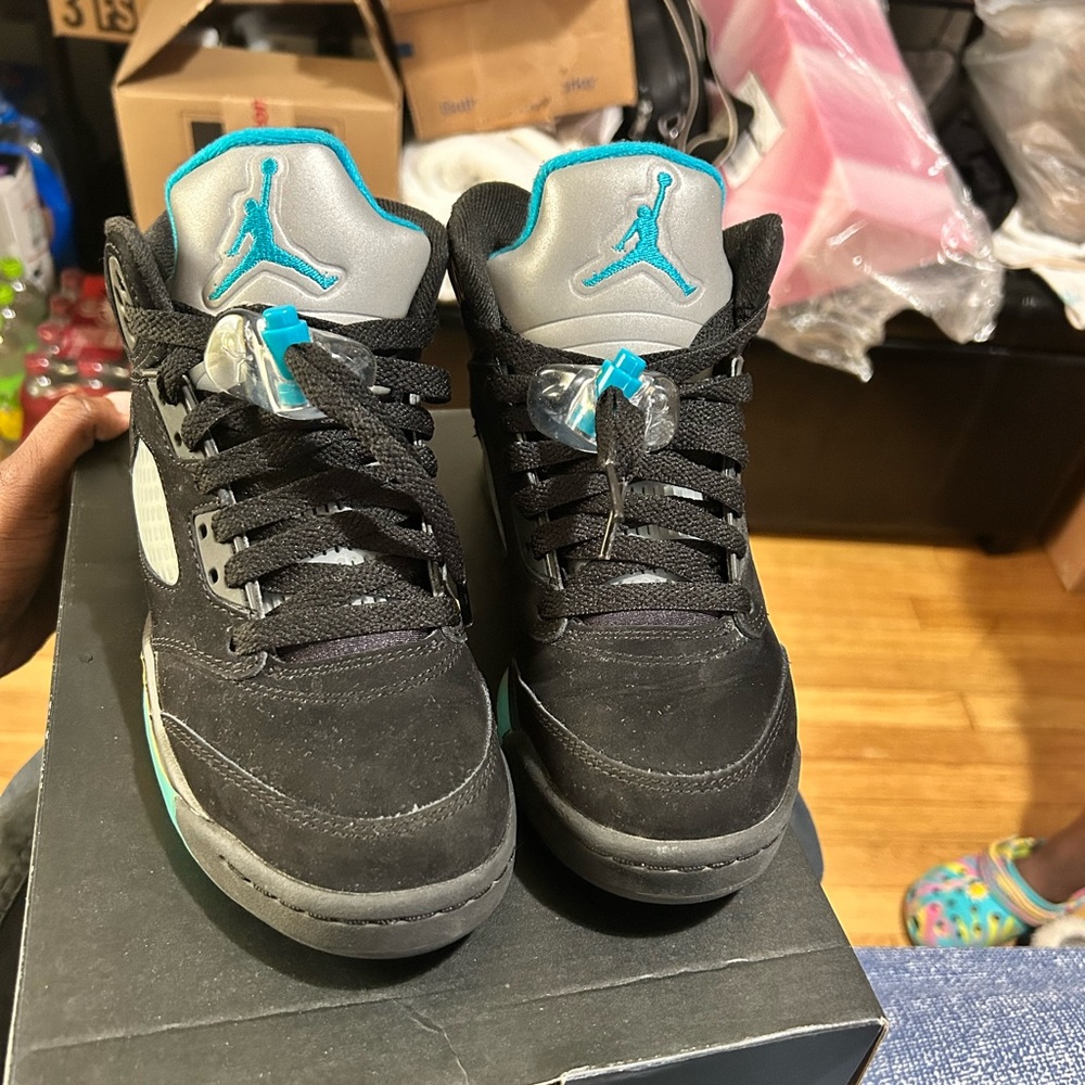 Jordan 5’s aqua size 4.5 great condition